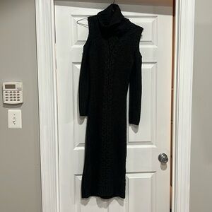 Grey fitted open shoulder sweater dress